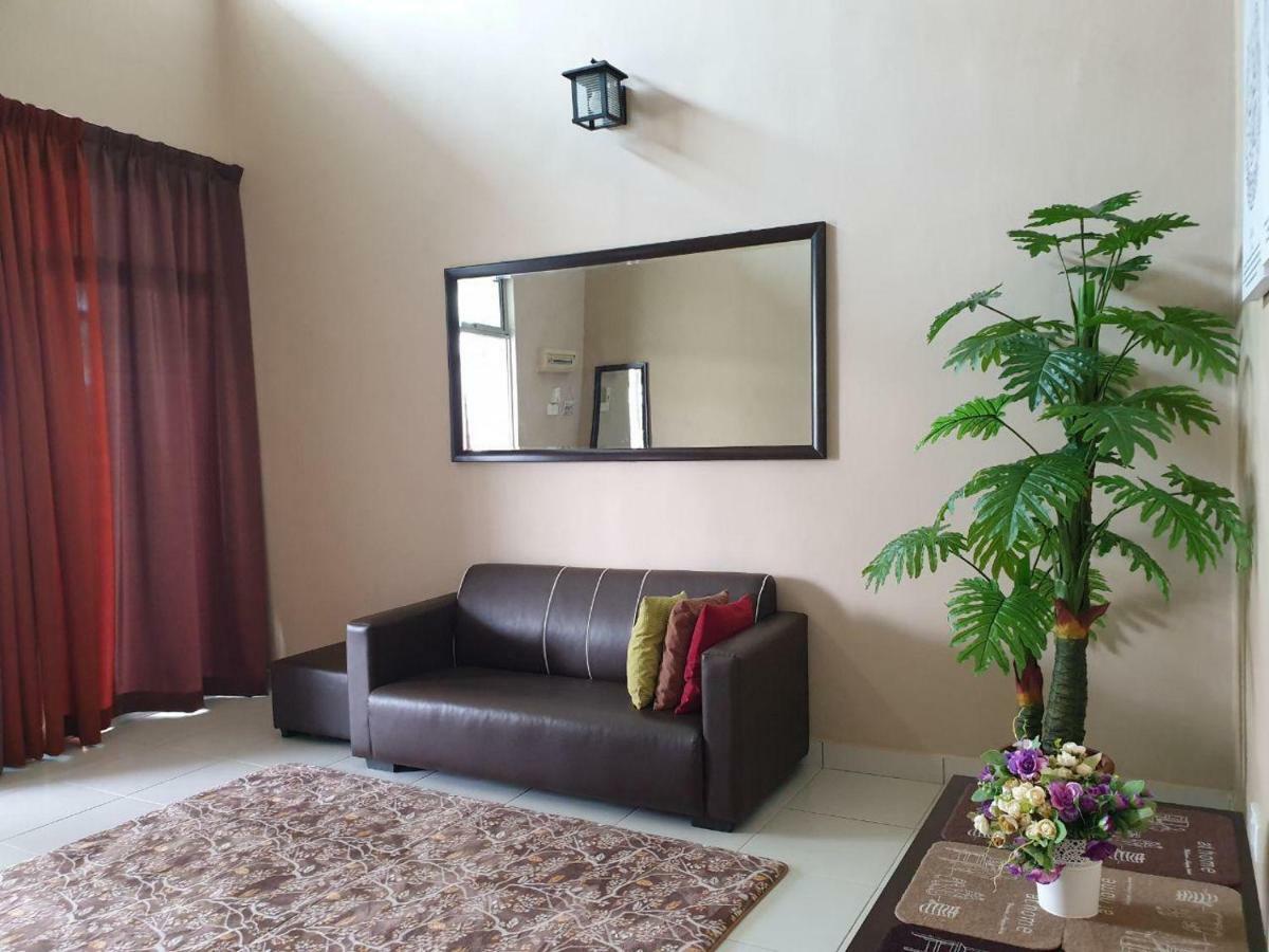 LindaNazri Homestay MITC Melaka Bagian luar foto